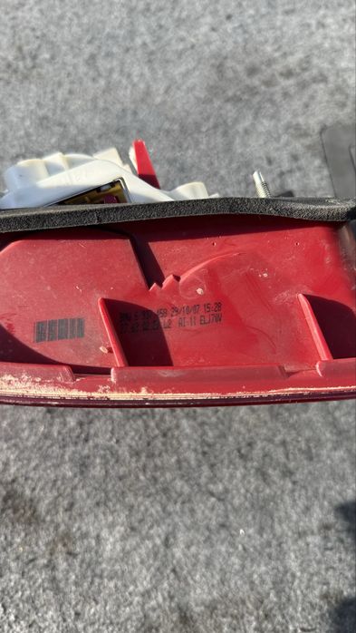 Десен външен стоп за BMW 3 Серия Е90