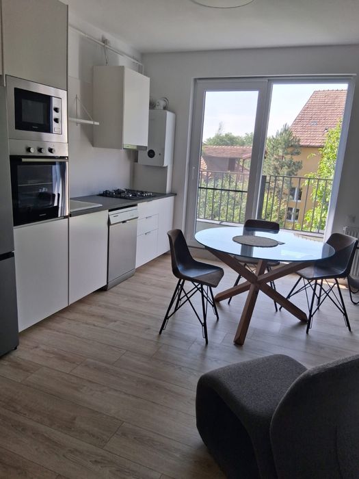 Proprietar vând apartament 3 camere