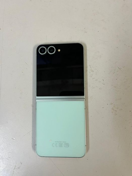 Продаю Samsung flip 6 ..