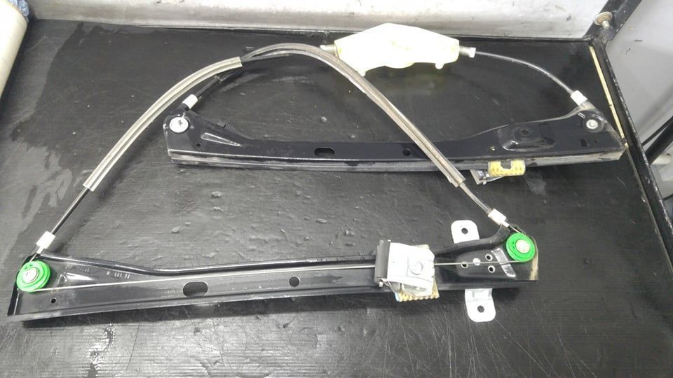 Macara electrica dreapta fata vw golf 5 1k1 994854109 118132h