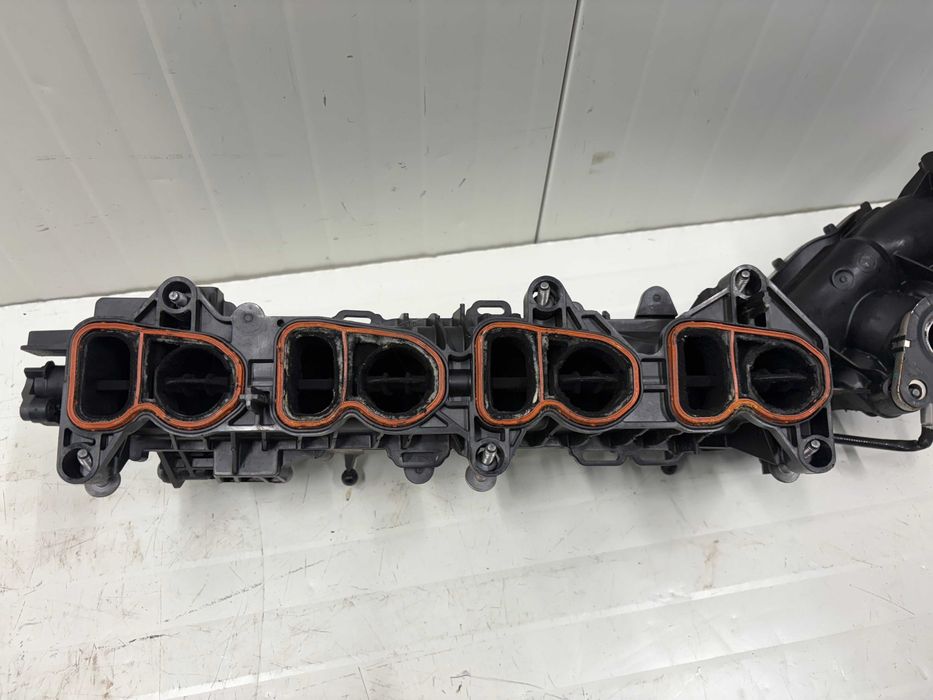 Всмукателен колектор БМВ Х1 Ф48 Х2 Ф39 Мини БМВ Ф45 Ф46 фейс