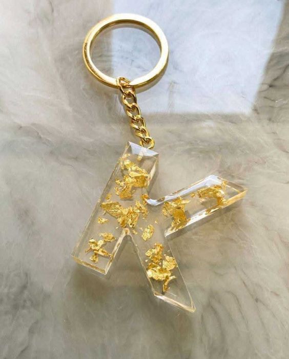 Медальони, обички,  химикали, ключодържатели ръчно изработени