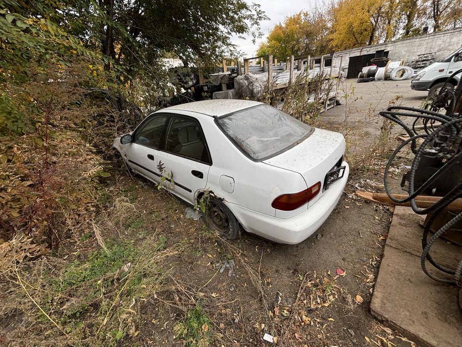 Honda civic eg седан