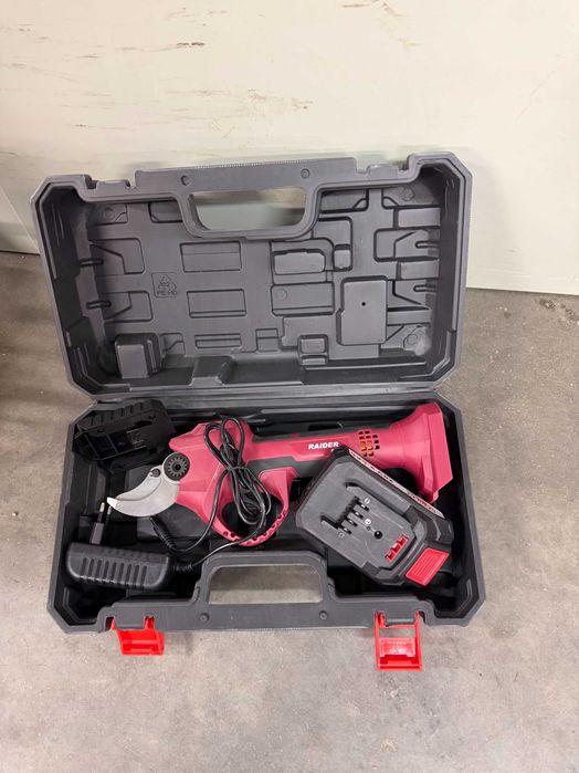 075718	R20 Ножица овощаро-лозарска 30mm 1x2Ah RDP-SPSH20