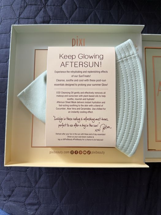 Кутия PIXI-козметика