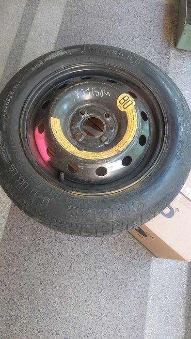 Продавам  резервна   гума  за Ланчия Ипсилон  2006 г