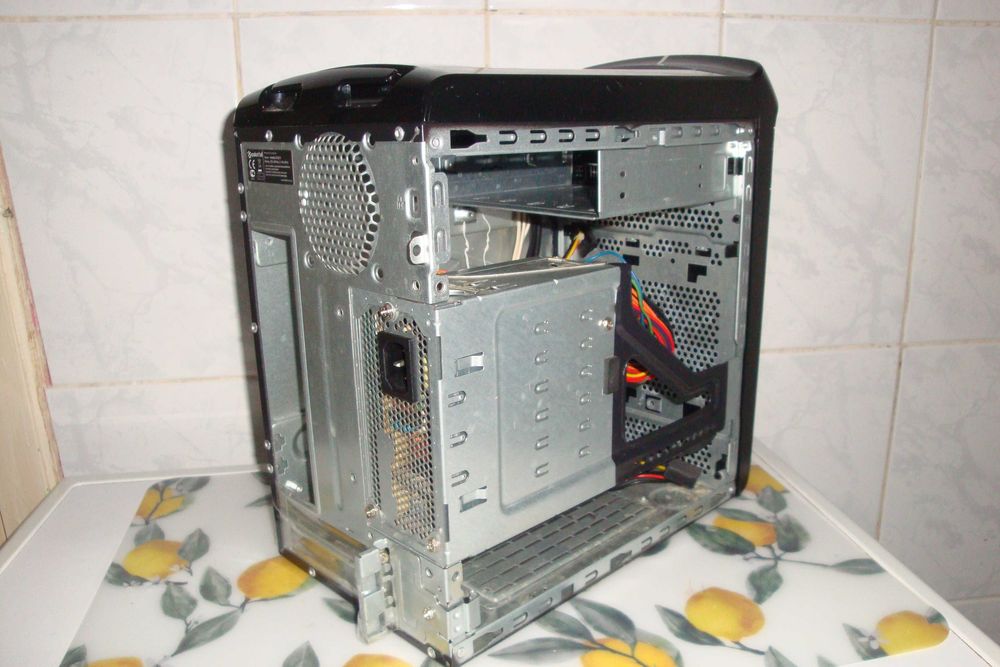 carcasa Packard Bell mini itx cu sursa Hipro card reader