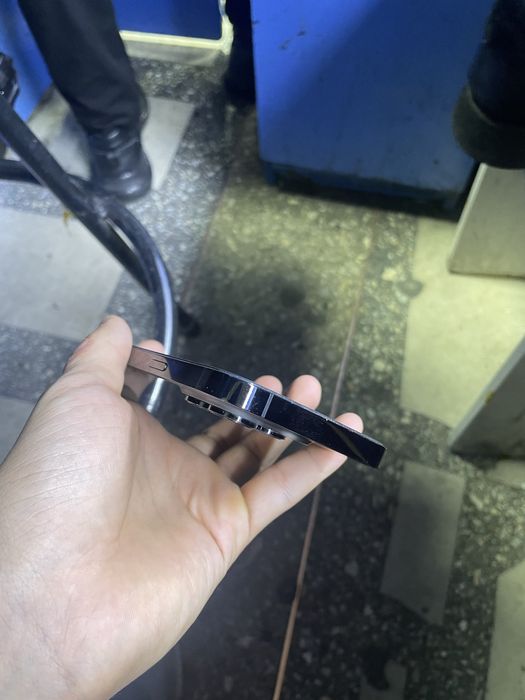 Продам Айфон 14 Про