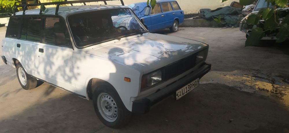 Vaz 2104. Sotiladi 2000 yil