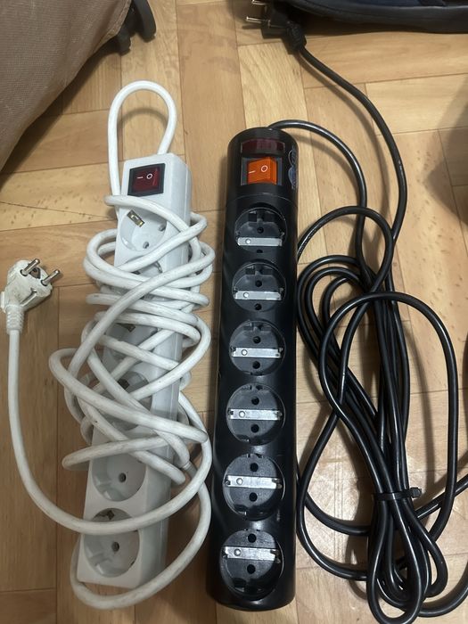 2 длинныйх удлинителя