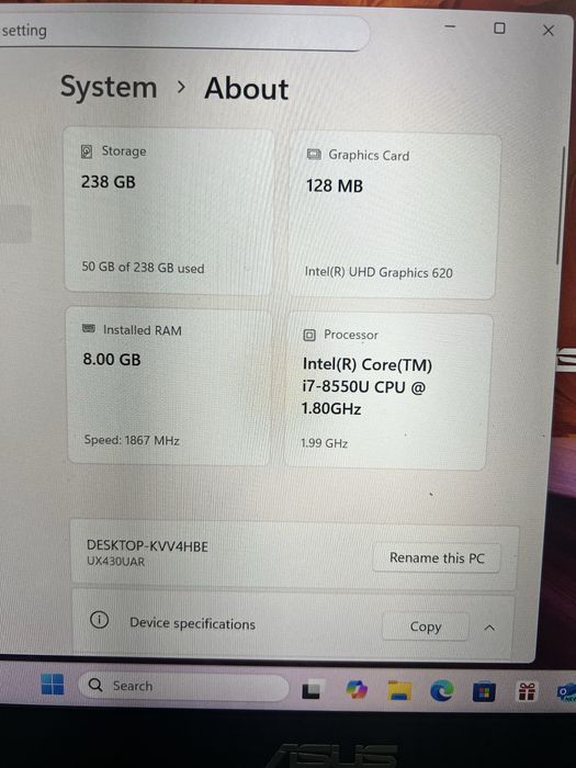 ASUS ZenBook UX430U – i7 / 8GB RAM / 256GB SSD / Windows 11