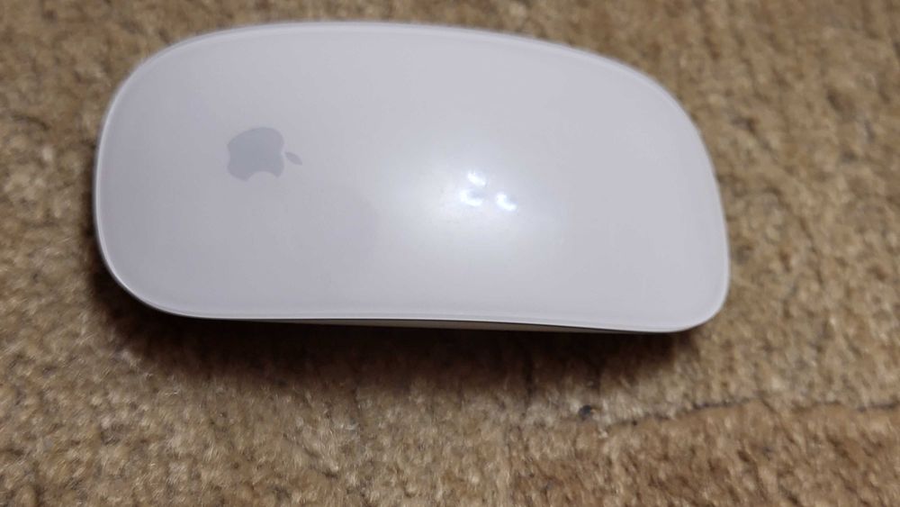Apple Magic Mouse A1296, Bluetooth, Wireless,1300 dpi, Alb fuctional