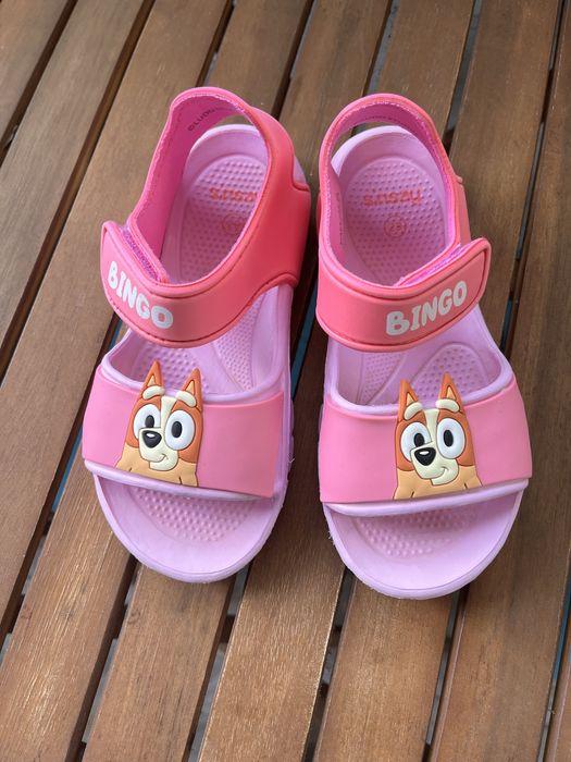 Детски сандалки от Sinsay.