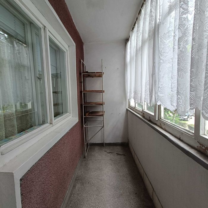 Închiriez apartament 2 camere, etaj 1, Bd. Nicolae Bălcescu (Deva)