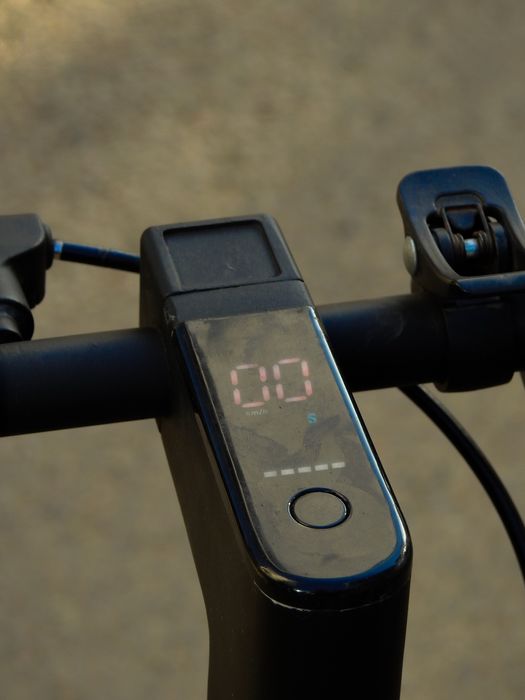 Продам электросамокат