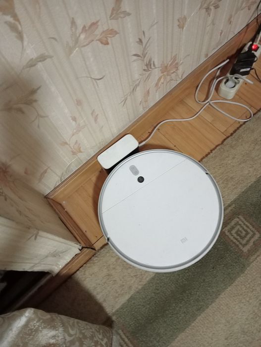 Продам робот пылесос
