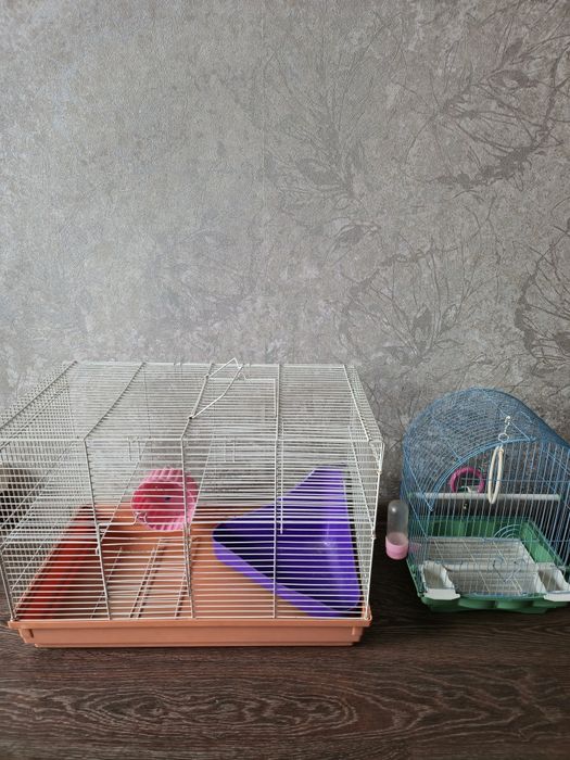 Продаю клетку для попугая