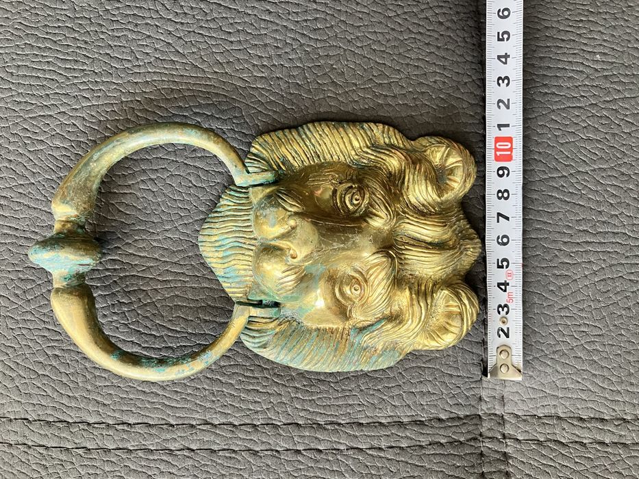 Месингови хлопки за врата