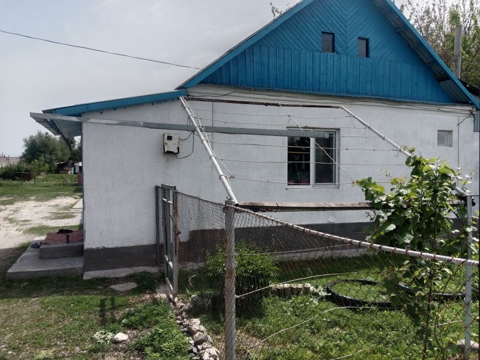 Үй сатылады. Продам дом