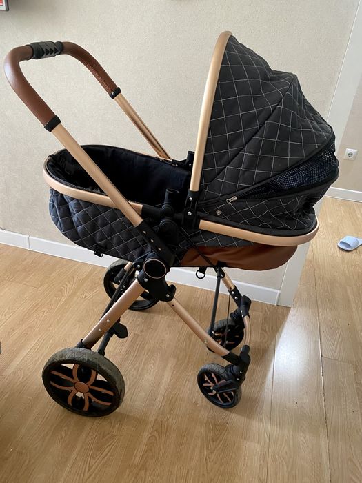 Продам коляску бренда Teknum