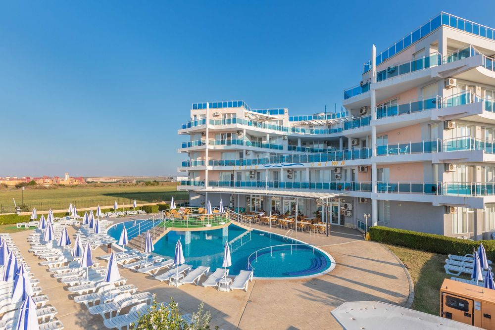 Продава се Двустаен апартамент в с. Равда, Област Бургас - 70 кв.м за 620 €/кв.м - Снимка #19