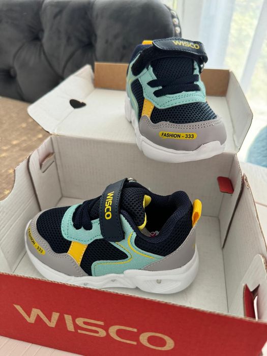 Adidasi pantofi copii baieti wisco cu luminite