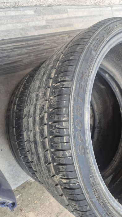 Продам шины 235/35/р19