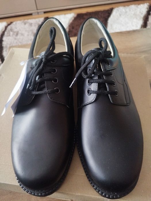 Кожени обувки 44 номер