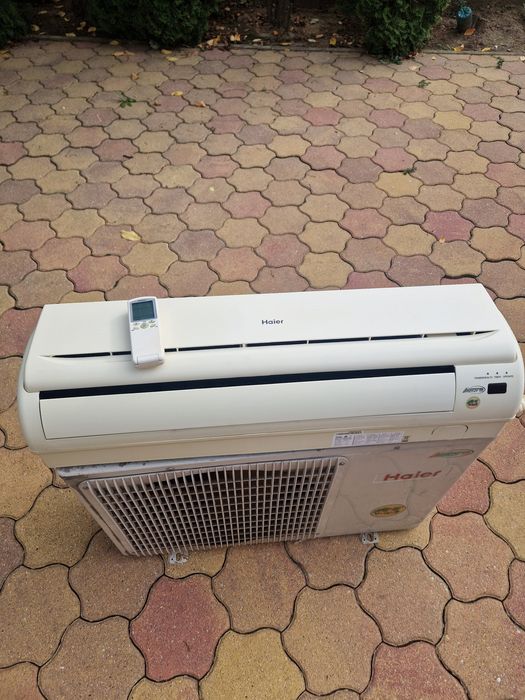 Aparat Aer Conditionat Haier Inverter 12000 btu
