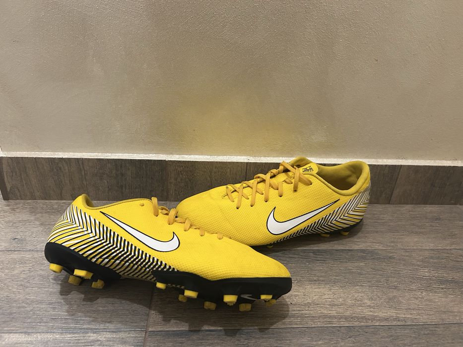 Бутонки Nike MERCURIAL VAPOR NEYMAR FG 38,5
