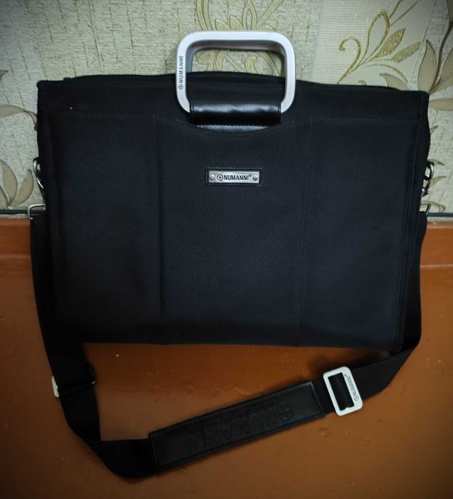 Сумка для ноутбука -Numanni !