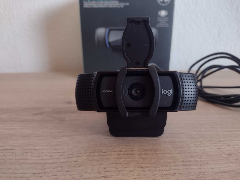 камера Logitech C920s Full HD/30fps