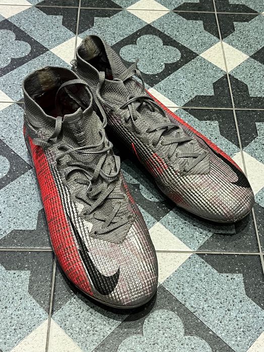 Футбольные бутсы