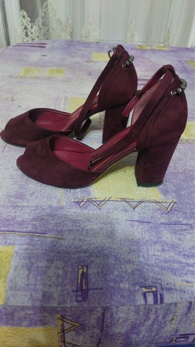 Продам туфли с сумкой