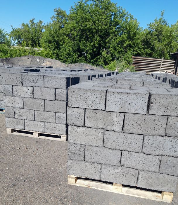 Продаю шлакоблок. Без выходных.