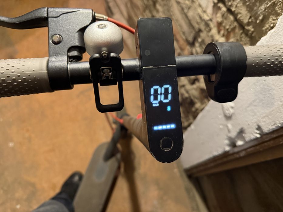 Электросамокат xiaomi