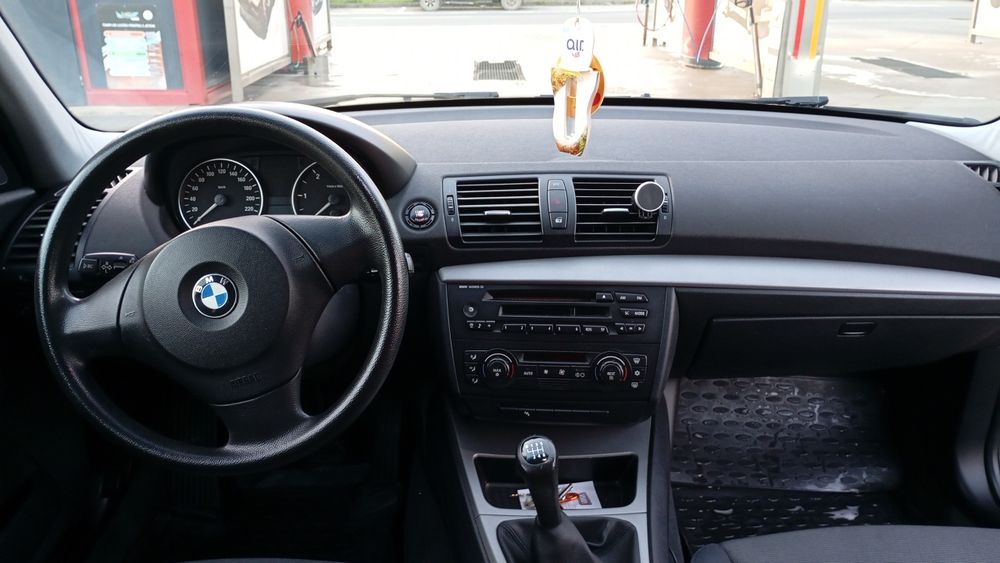 Vând BMW seria 1