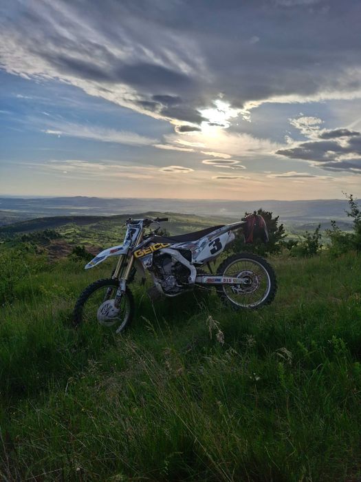 Vând Honda crf 250r 2015