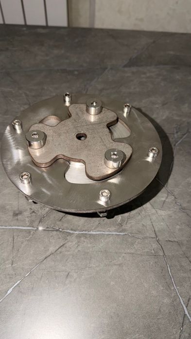 Rotor aparat gilam yuvish uchun