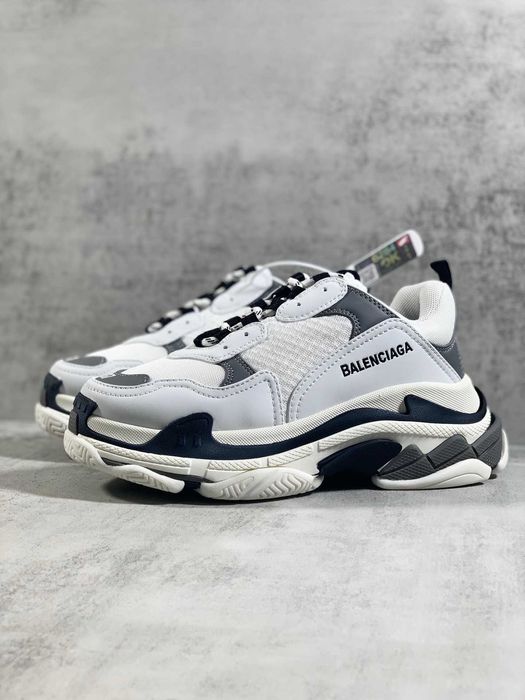Adidasi Balenciaga Triple S Calitate Premium