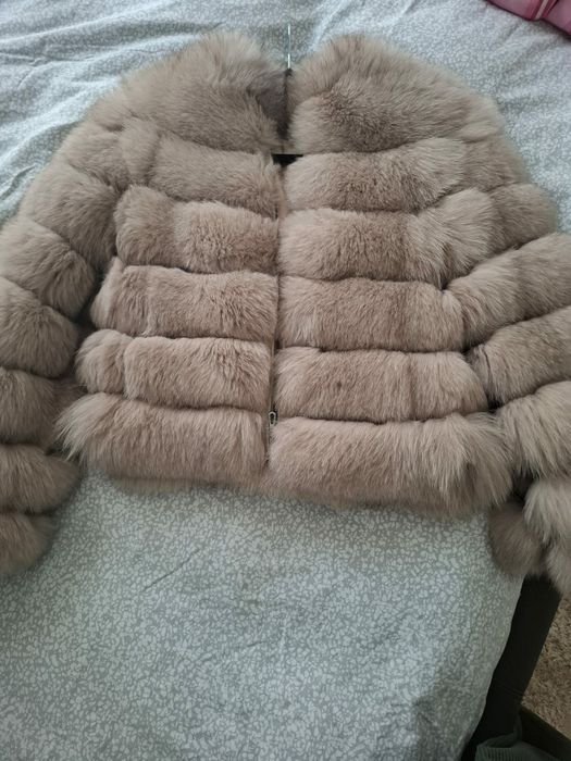 Blana de vulpe cu maneci detasabile