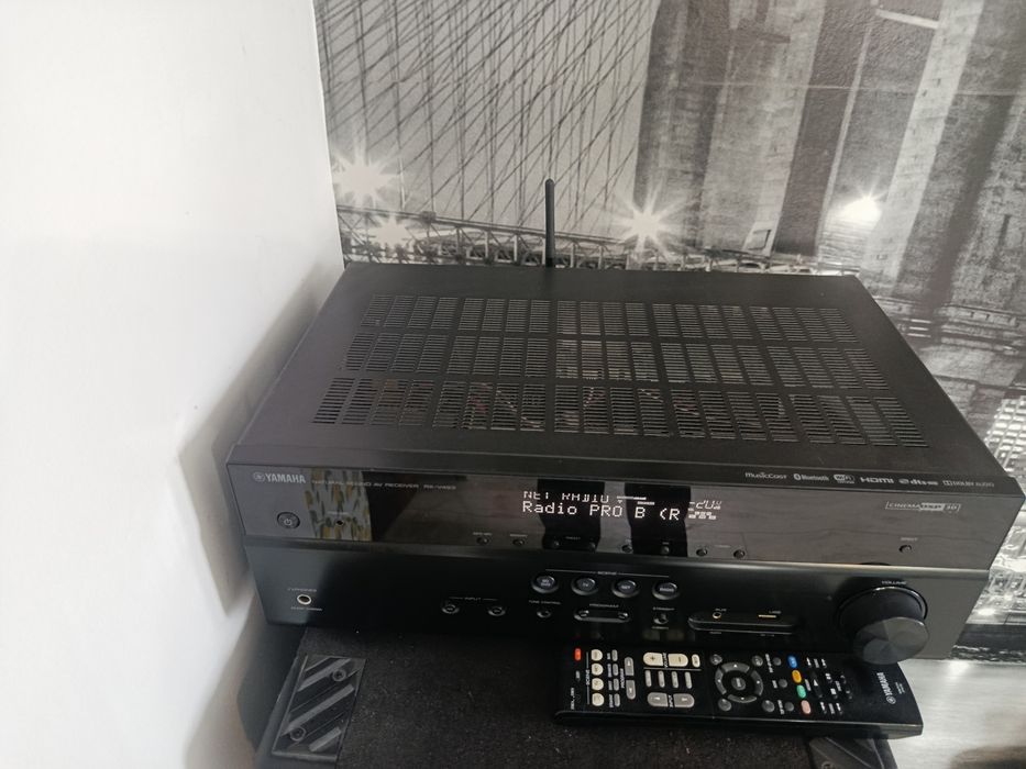 Yamaha MusicCast RX-V483