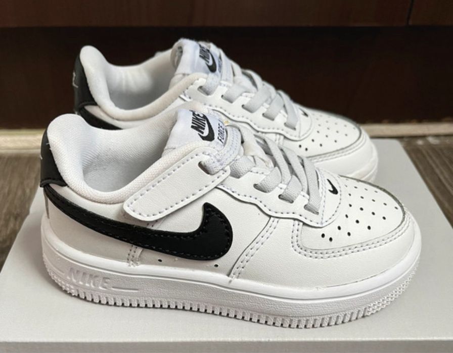 Adidasi unisex Nike Air Force 1 nr 25