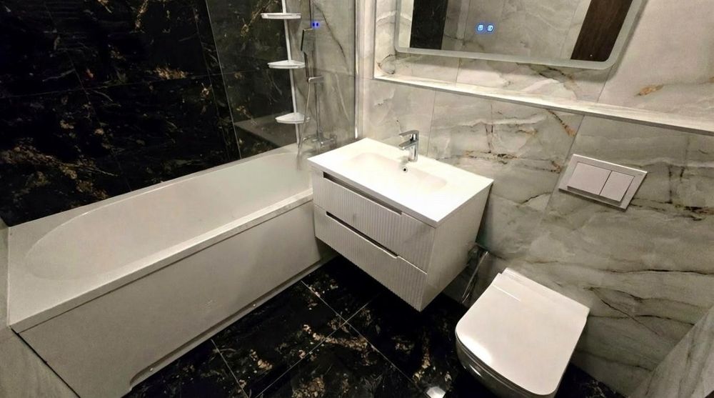Proprietar, vând apartament cu 3 camere decomandat, 122 mp