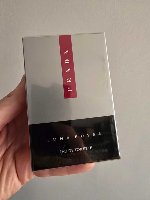 Колекция мъжки парфюми Armani Acqua di Gio Prada Luna Rossa Ocean Carbon Versace Eros Energy