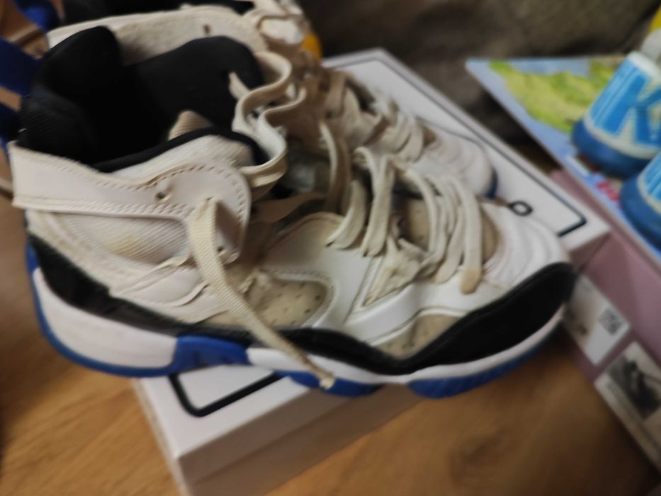 Кецове Jordan 37.5