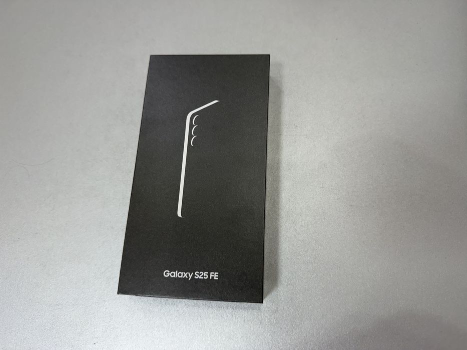 Samsung Galaxy S25 FE 5g, 128 gb, 8 gb ram, JetBlack, nou la cutie