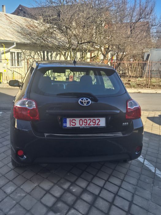 Toyota Auris Hybrid