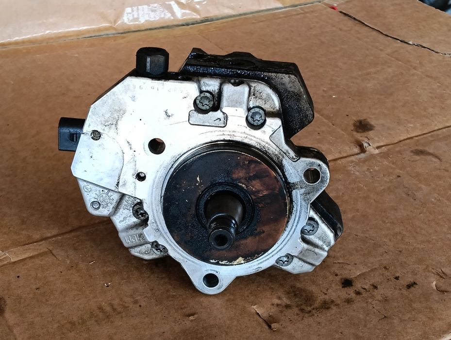 ГНП / Горивна помпа високо налягане Bosch за BMW 3.0d (M57)
