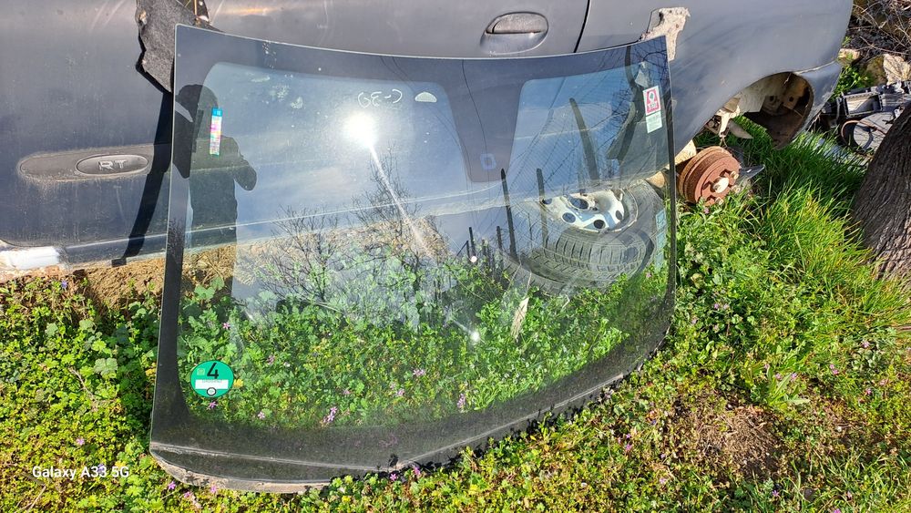 Предно (челно) стъкло за Volvo C30 /Волво ц30